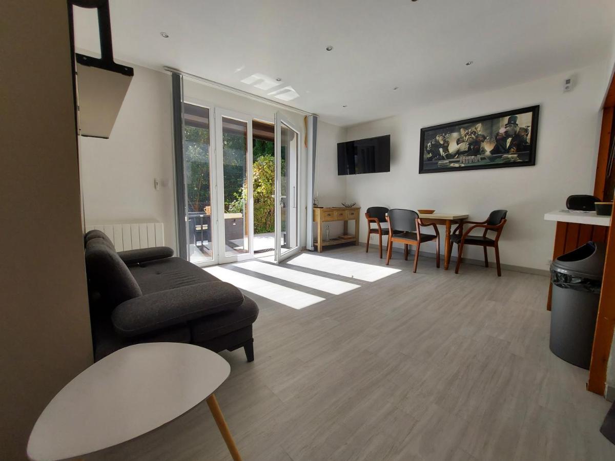 Centre St Jorioz : Charmant Et Spacieux Studio Avec Terrasse Et Jardin Privatif Saint-Jorioz Ngoại thất bức ảnh