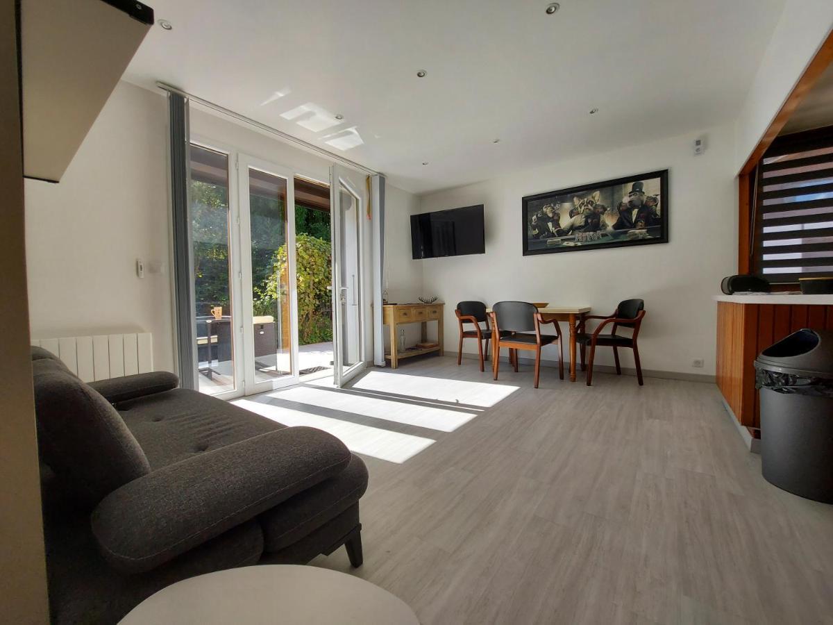 Centre St Jorioz : Charmant Et Spacieux Studio Avec Terrasse Et Jardin Privatif Saint-Jorioz Ngoại thất bức ảnh